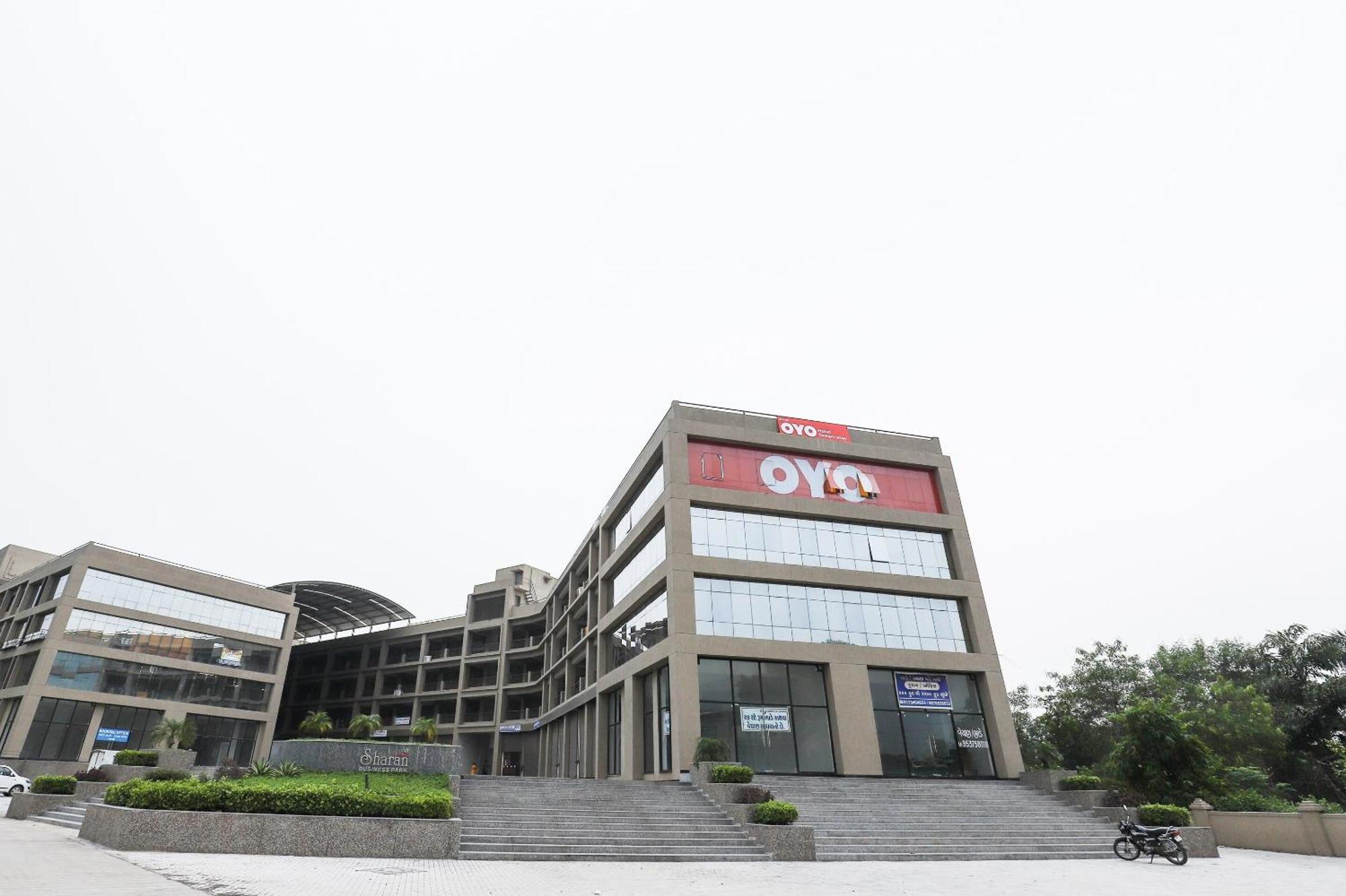Hotel O Dream Stay Sarkhej Exterior photo